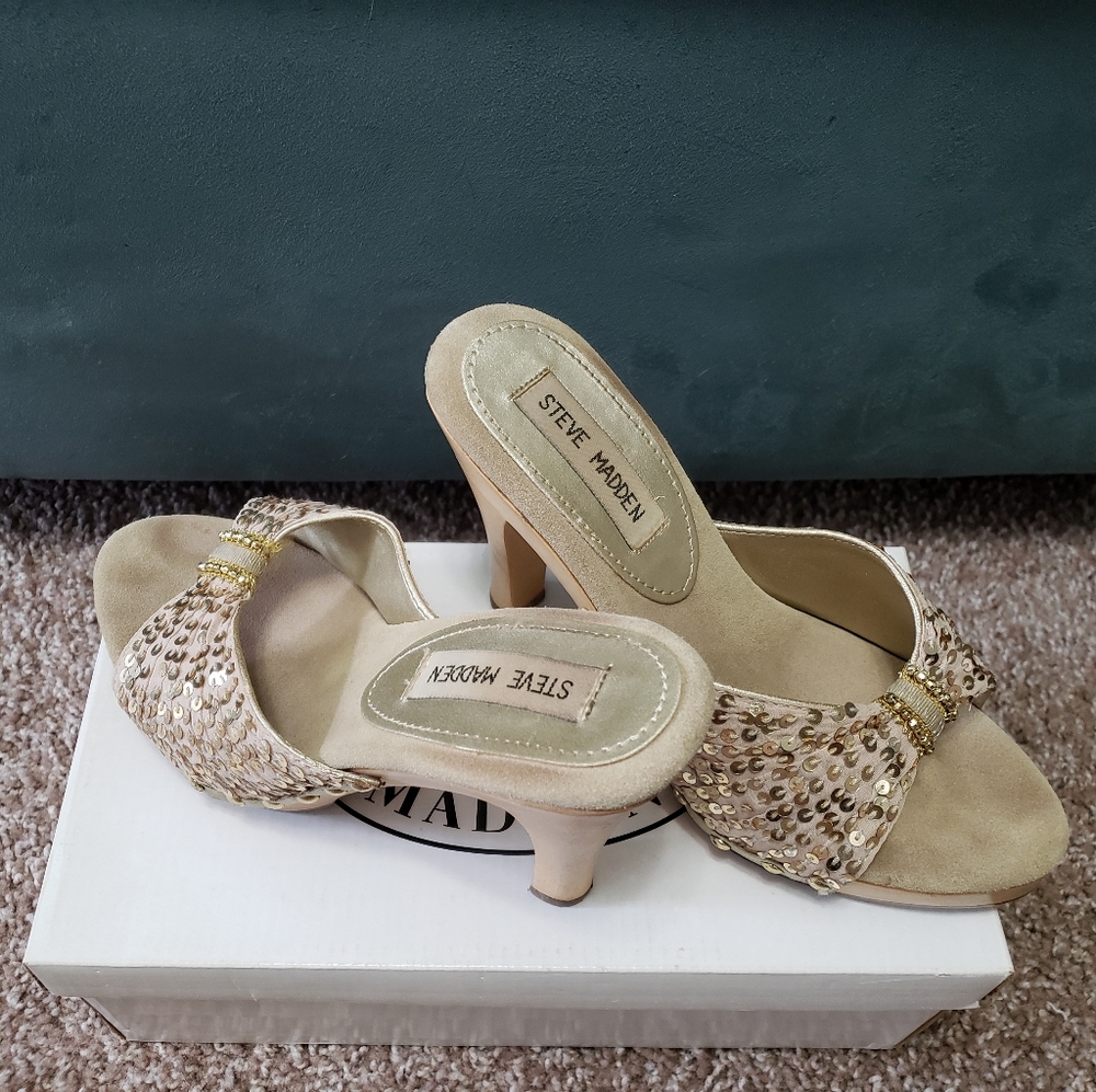 Steve Madden champagne sequin heels